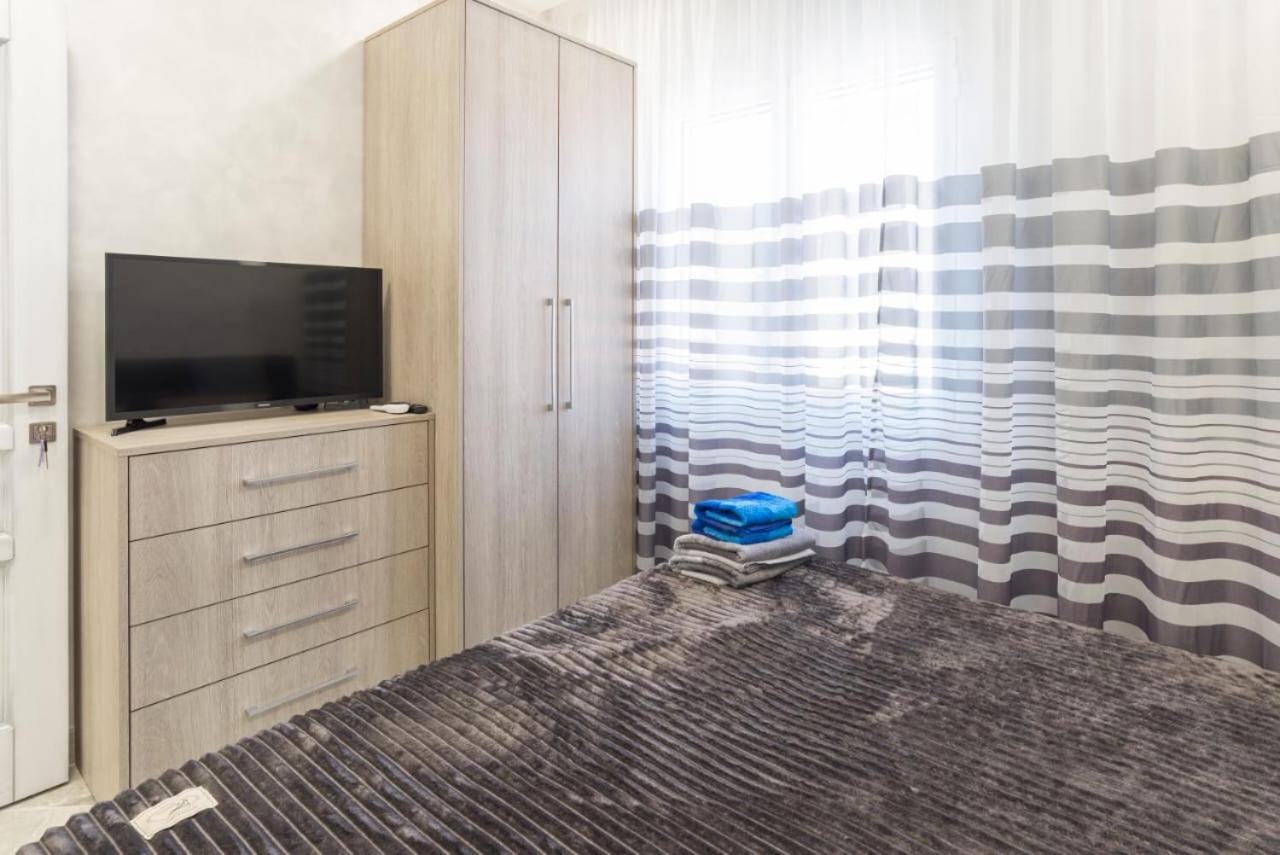 Dream House Rooms Malaga - Habitacion En El Apartemento Exterior photo